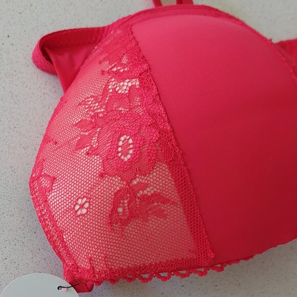 Jezebel Extreme Push-Up Red Lace Bra Size 38C - Picture 11 of 11